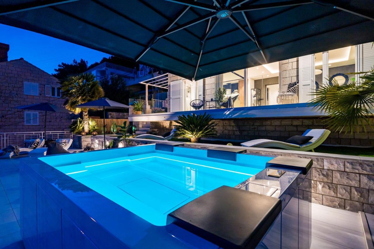 Gorgeous Ground Floor W/ Minipool & Patio Διαμέρισμα Ντουμπρόβνικ Εξωτερικό φωτογραφία